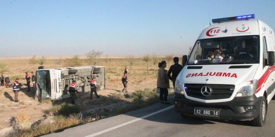 Düğün yolunda kaza: 26 yaralı