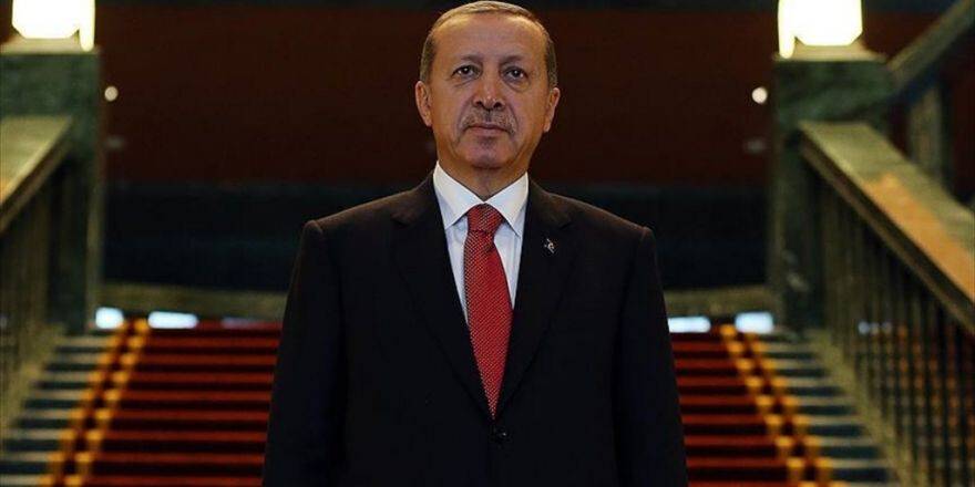 Erdoğan, İstanbul'un Kurtuluş Yıl Dönümünü Kutladı