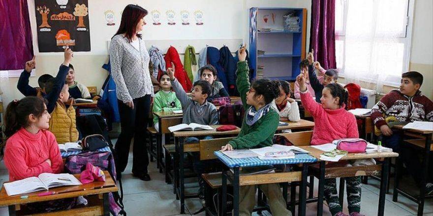 'Tekli Eğitim İçin 2 Bin 500 Yeni Okul Gerekiyor'