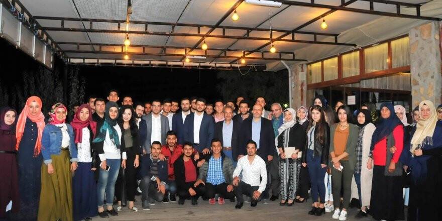 Akşehir Ak Gençlik’ten tanışma ve istişare toplantısı
