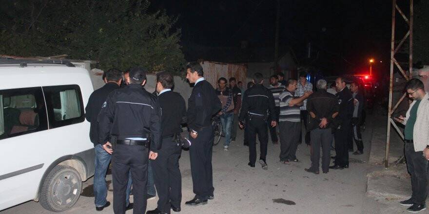 'Evden çık' diyen kuzenini silahla öldürdü