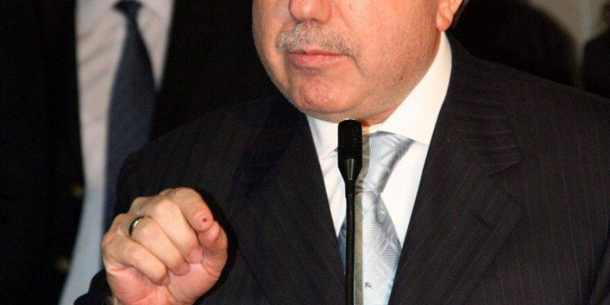 Eski Maliye Bakanı Unakıtan Vefat Etti