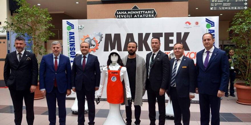 Robot hostes ADA'lar, Maktek Avrasya Fuarı'nda göz doldurdu