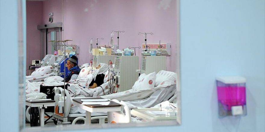 'Diyaliz Tedavisi Alanlarda Hepatit C Riski Artıyor'