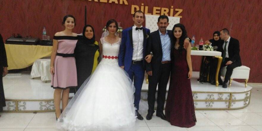 Yasemin Özcan ile Fikret Gürsel evlendi