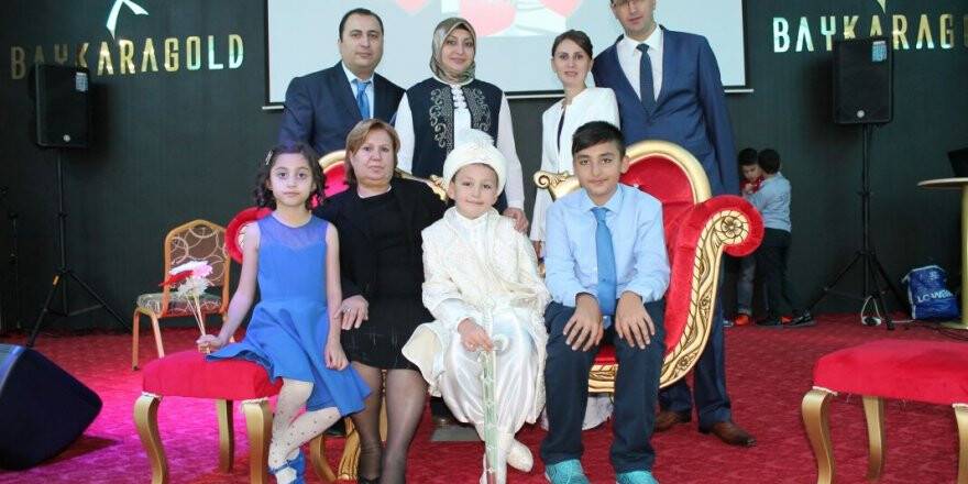 Ayşe ve Ömer Topuz çiftinin oğlu Ali Miraç Erkekliğe ilk adımını attı