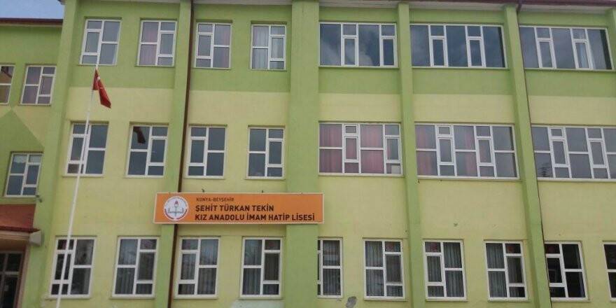 Beyşehir’de FETÖ’nün okuluna 15 Temmuz kadın şehidinin adı verildi