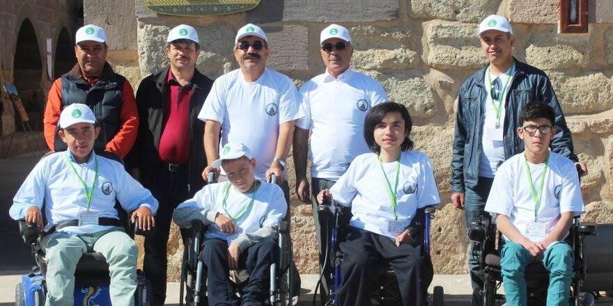 MÜSİAD Konya Şubesi, engelli öğrencileri tarihle buluşturdu