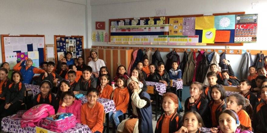 Seydişehir'de ‘Tevazu’ konulu tiyatro oyunu sergilendi