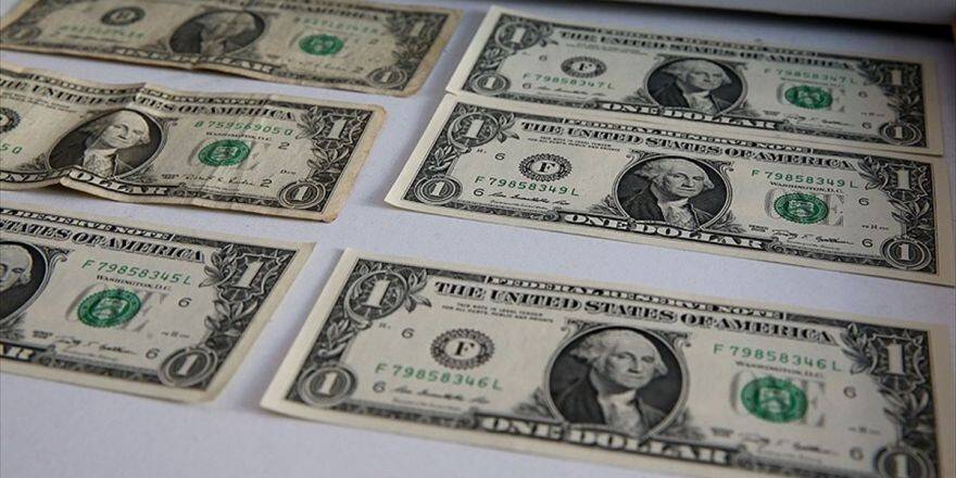 Gizli Kasadan 1 Dolarlık 116 Banknot Çıktı
