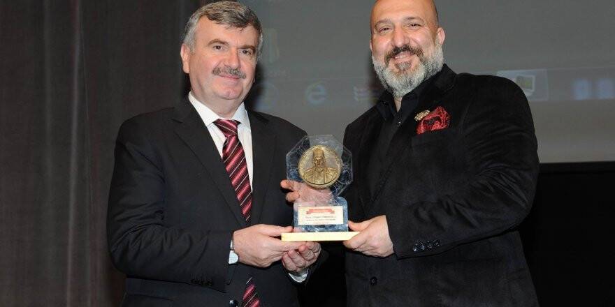 ‘Payitaht Abdülhamid’ oyuncuları Konyalılarla buluştu