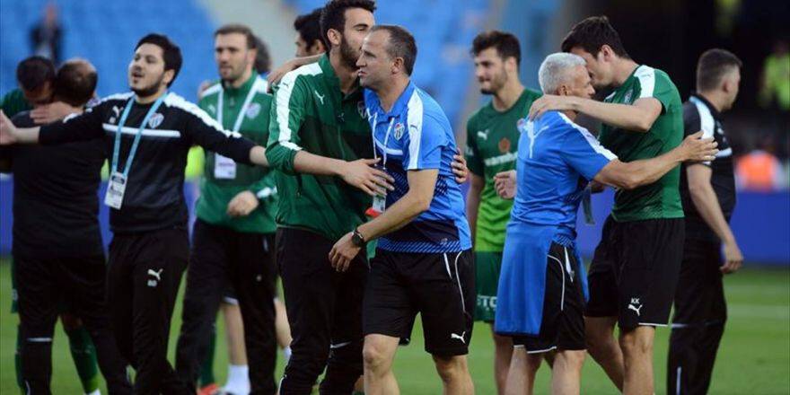 Bursaspor Aldığı Galibiyetle Ligde Kaldı