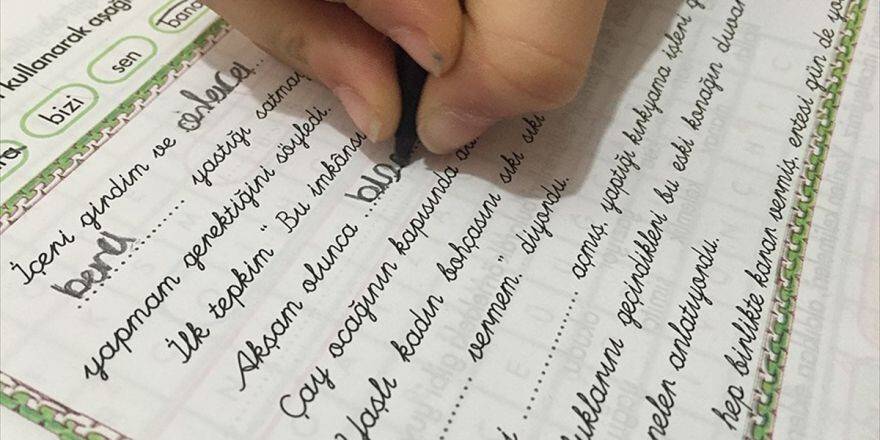 'Bitişik El Yazısı' Tercihe Bırakıldı