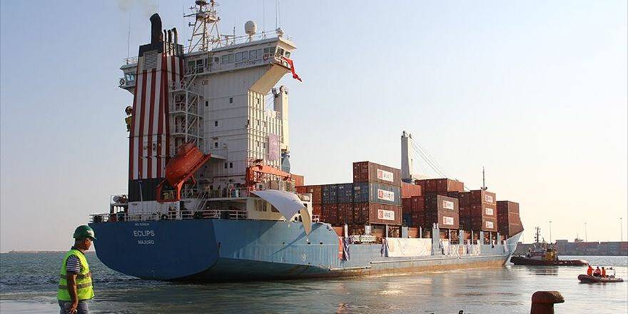Ekonomi Bakanı Zeybekci: Katar'a Destek Gemilerle Sürecek