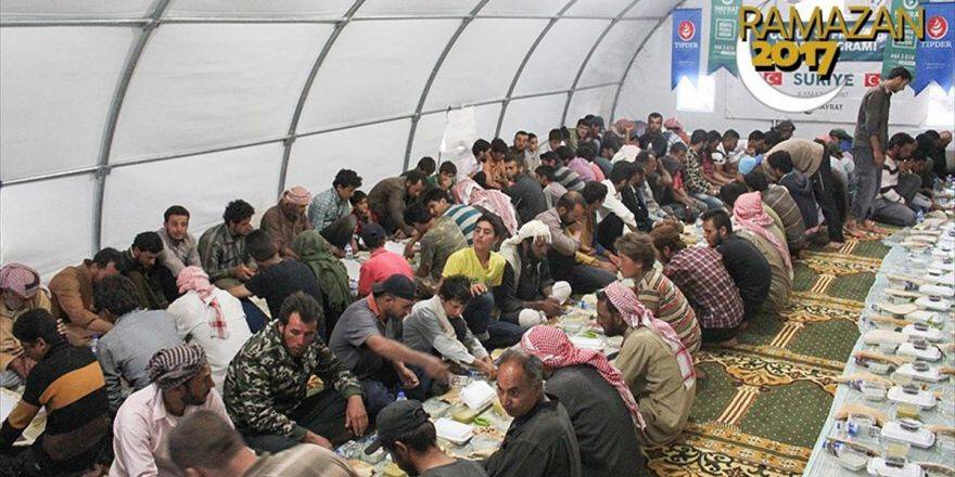 Suriye'deki Türkmen Aileler İçin İftar