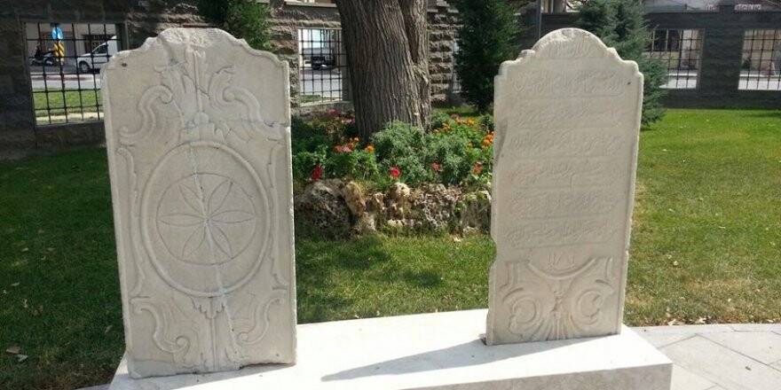 Büyükşehir Belediyesi’nden bir ilk daha Mezar Taşları Müzesi
