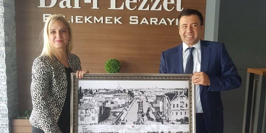 Dar-ı Lezzet’ten Elbasan’a tablo hediyesi