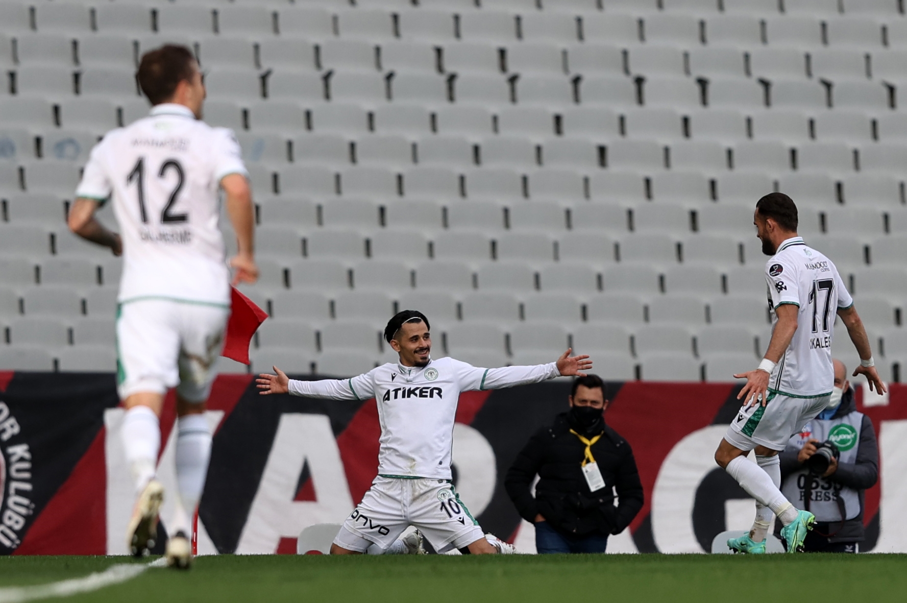 Konyaspor da Serdar Gürler yükselen performansıyla dikkat çekiyor