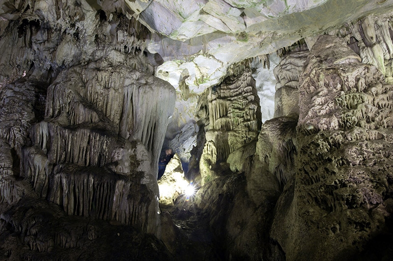 İçinden yeraltı nehri akan mağara "Dupnisa" 10