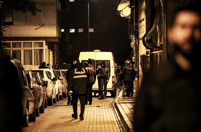 İstanbul Emniyet Müdürlüğüne lav silahıyla saldırı düzenlendi 3