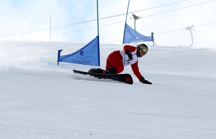 Erzurum Uluslararası Snowboard Büyük Slalom Yarışları Sona Erdi 12