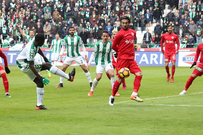 A.Konyaspor-Antalyaspor maçının özel kareleri 15