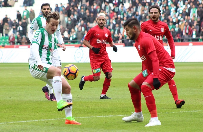 A.Konyaspor-Antalyaspor maçının özel kareleri 17