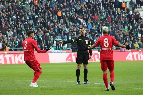 A.Konyaspor-Antalyaspor maçının özel kareleri 27