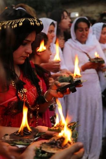 Yezidiler 'Kırmızı Çarşamba'yı kutladılar 12