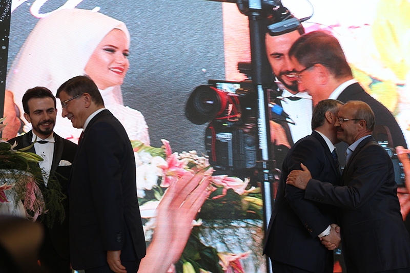 Konya Büyükşehir Belediye Başkanı Tahir Akyürek oğlunu evlendirdi 15