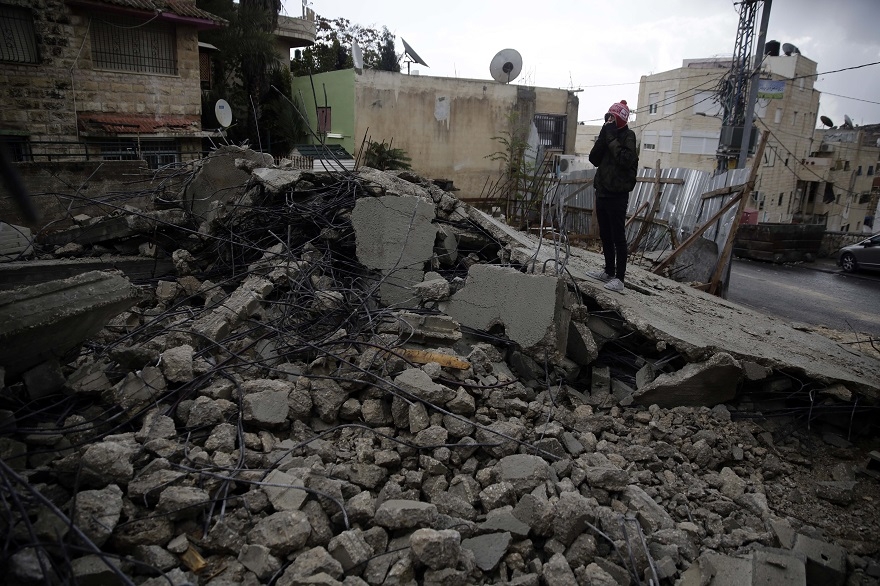 İsrail Doğu Kudüs'te Filistinlilere ait 3 evi yıktı 12