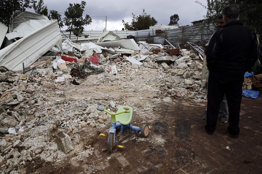 İsrail Doğu Kudüs'te Filistinlilere ait 3 evi yıktı 14