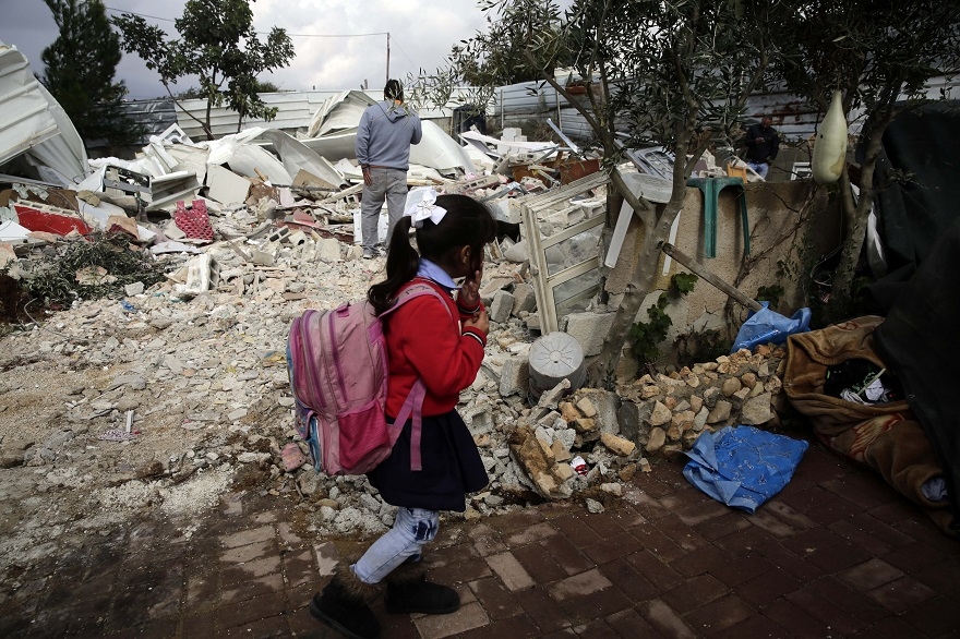 İsrail Doğu Kudüs'te Filistinlilere ait 3 evi yıktı 16