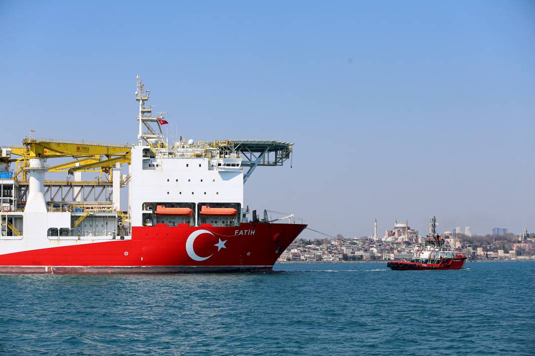 Genel "Fatih" sondaj gemisi Haydarpaşa Limanı'nda 5