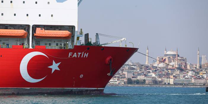 Genel "Fatih" sondaj gemisi Haydarpaşa Limanı'nda