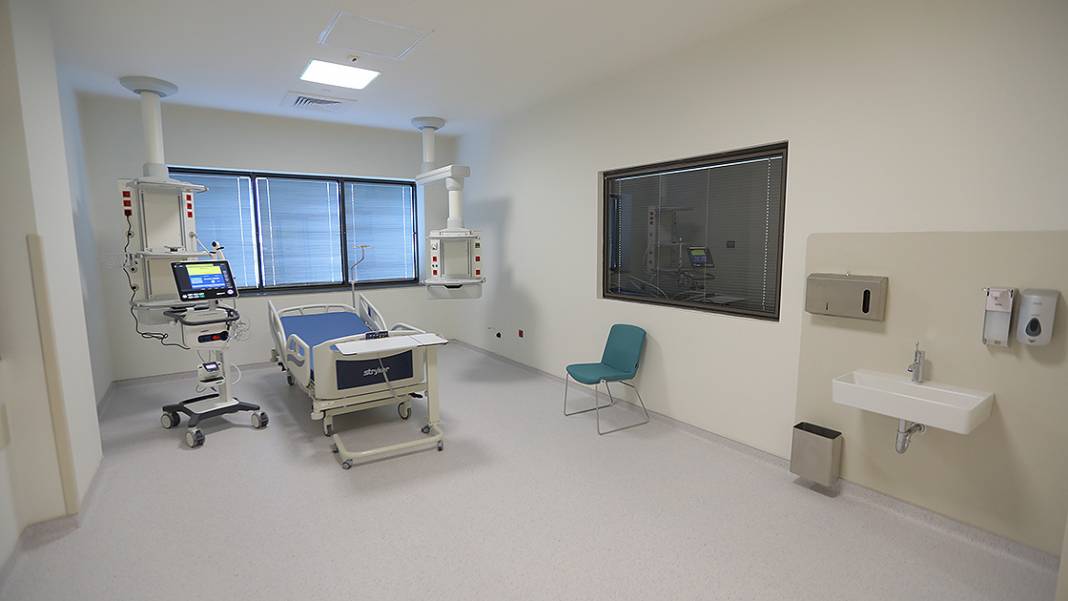 Başakşehir İkitelli Şehir Hastanesi'nin ilk etabı hizmete açıldı 5