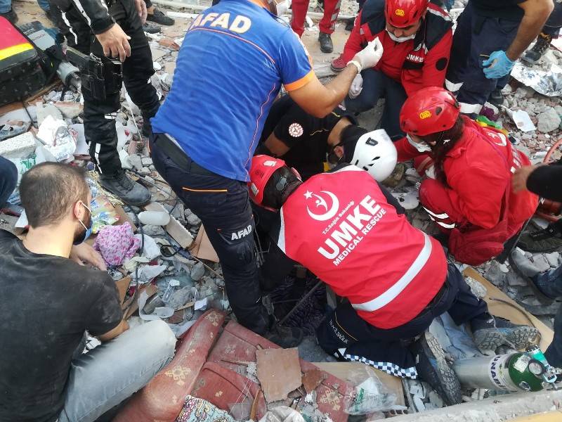 İzmir'de deprem 10