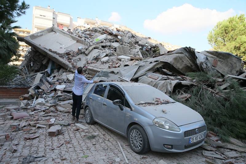 İzmir'de deprem 105