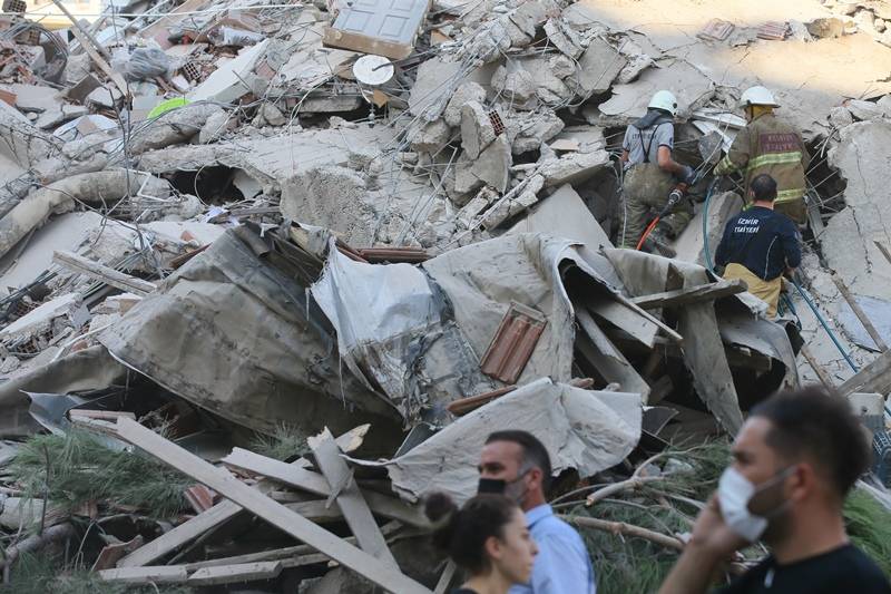 İzmir'de deprem 106