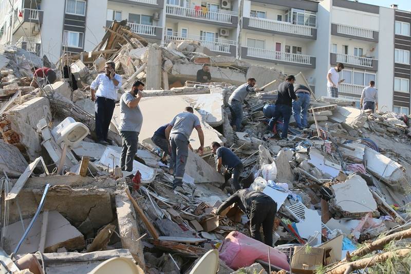 İzmir'de deprem 110