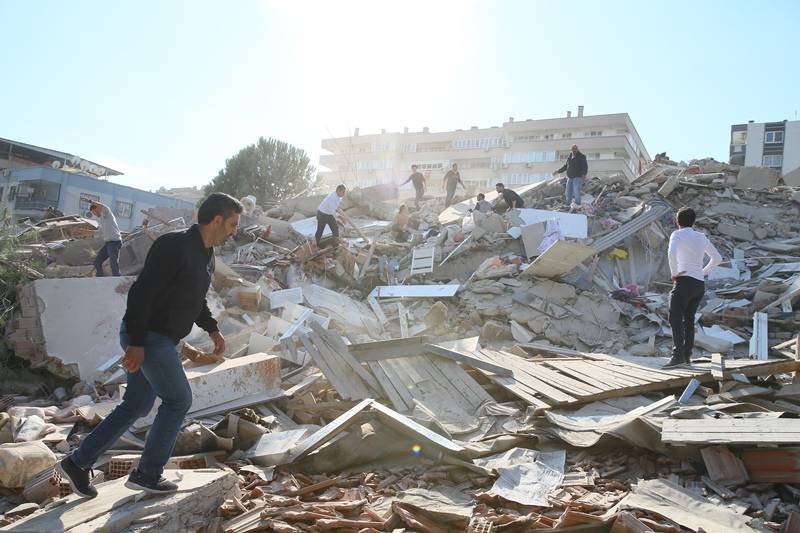 İzmir'de deprem 111