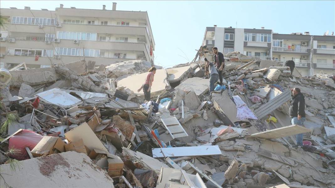 İzmir'de deprem 122