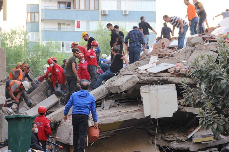 İzmir'de deprem 42