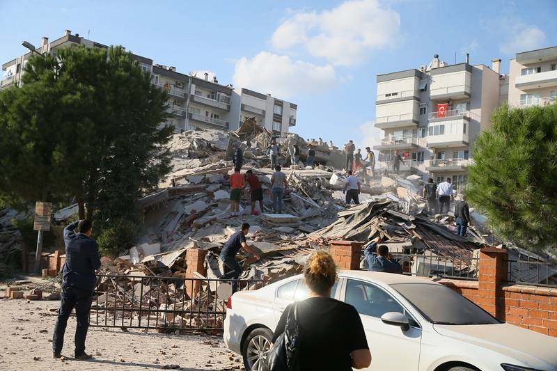 İzmir'de deprem 47