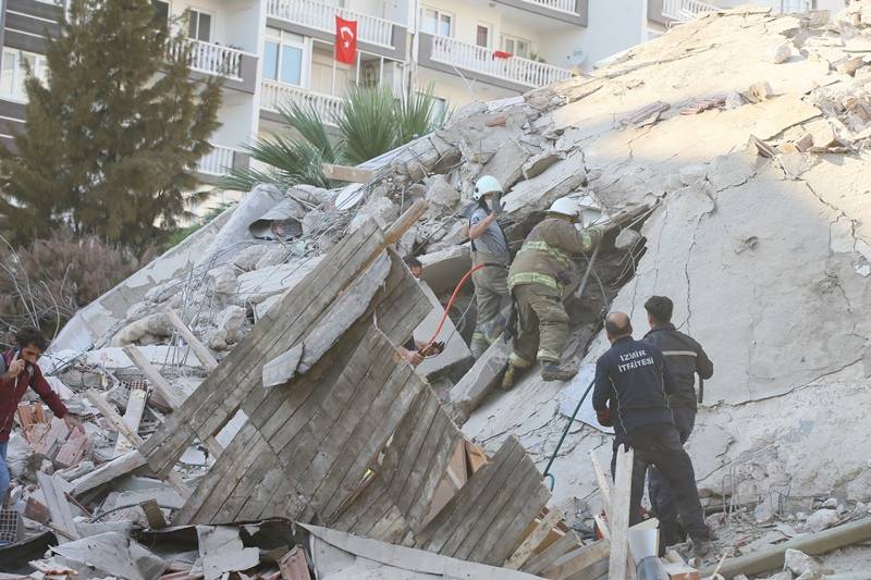 İzmir'de deprem 48