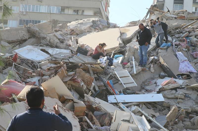 İzmir'de deprem 52