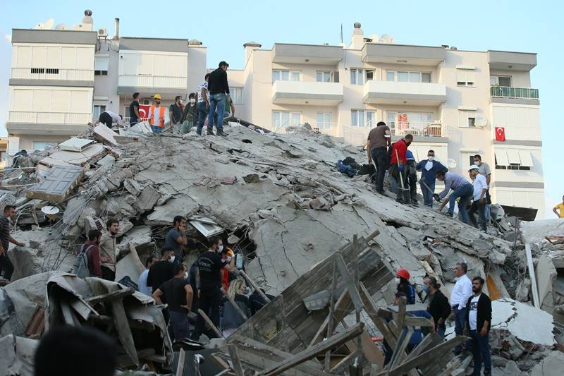 İzmir'de deprem 70