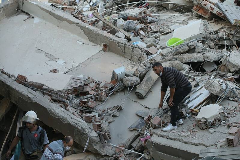 İzmir'de deprem 78