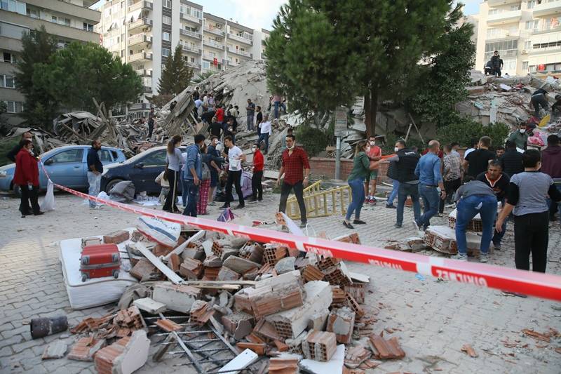 İzmir'de deprem 82