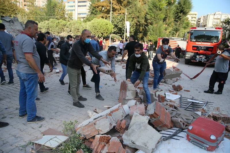 İzmir'de deprem 88